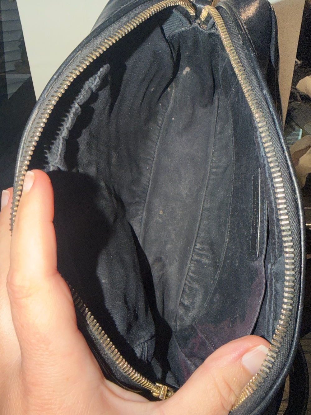 Saint Laurent Lou Camera Bag Matelasse Chevron w/COA - Picture 6 of 17